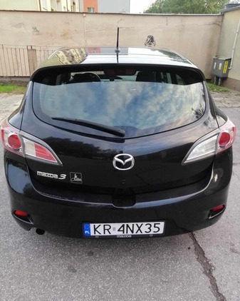 Mazda 3 cena 15900 przebieg: 309000, rok produkcji 2013 z Ostroróg małe 67